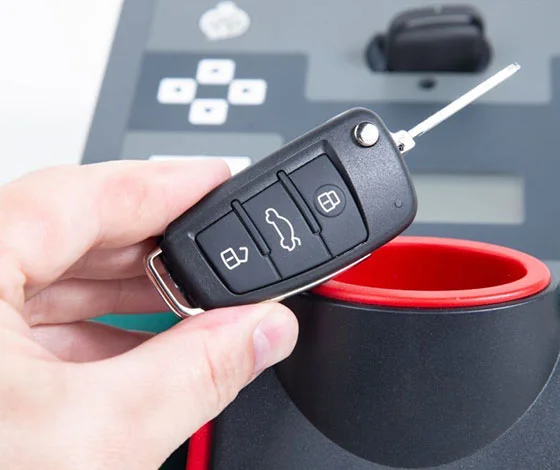 Speedy Keys auto locksmith working on a car in Colchester, Essex